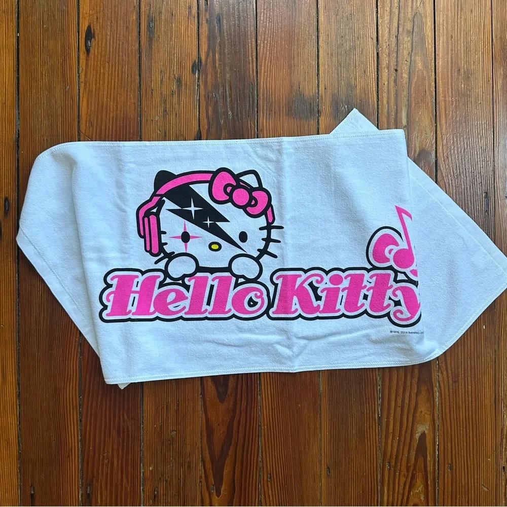 NWT 2010s Sanrio Hello Kitty Limited Edition Ziggy Stardust hand towel 13.5x33